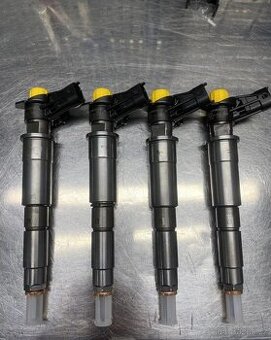 0445115007 Vstriky Renault Trafic 2.0DCi - 1