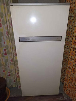 Lednice s mrazákem Calex 275 R