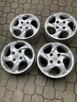 sada kol pro Hyundai 4 x 100 15" 5,5J x 15
