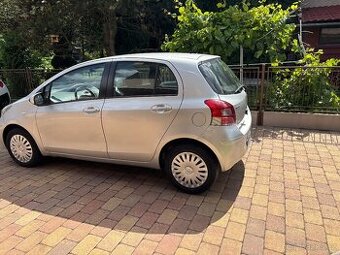 Toyota Yaris 1,3i 74kwr.v 2010 naj 130t - 1