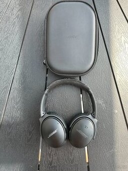 Bluetooth sluchátka BOSE Quietcomfort QC35 II + pouzdro