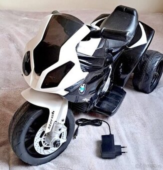 Dětská elektrická motorka BMW S 1000 RR