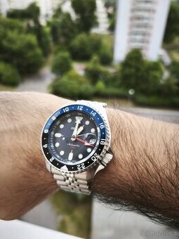 Seiko 5 GMT SSK003K1 „Batman“ | full-set | CZ záruka do 2029