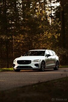 Volvo V60 T5 R-design