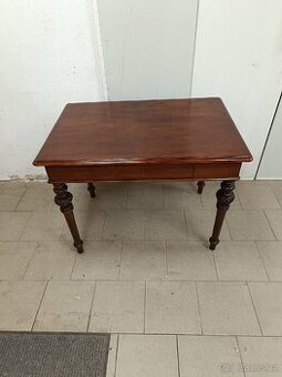 Starožitný stůl, jídelní stůl