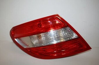 Zadní světla Mercedes w204 Sedan
