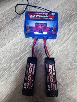 Duální nabíječka plus baterky