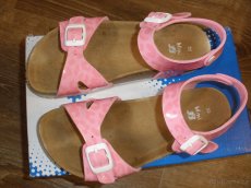 Sandály zn. Baťa vel. 33