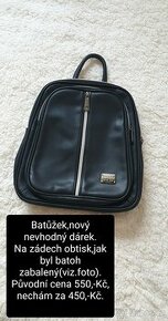 Batůžek- nový.