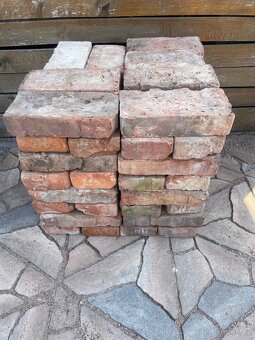 Staré pálené cihly