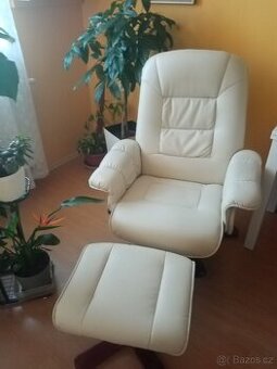 Polohovací křeslo, podnožka