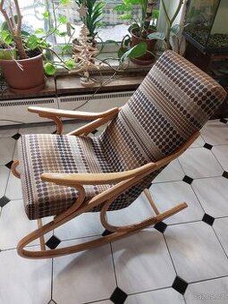 Křeslo houpací Ton renovované