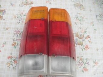 zadní světla na Opel Rekord E kombi