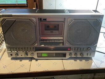 Akai Rádio Cassette Recorder AJ 530