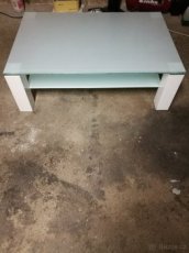 Stolek konferenční (skleněný)