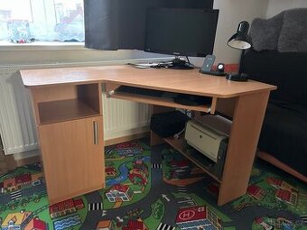 Rohový psací/PC stůl
