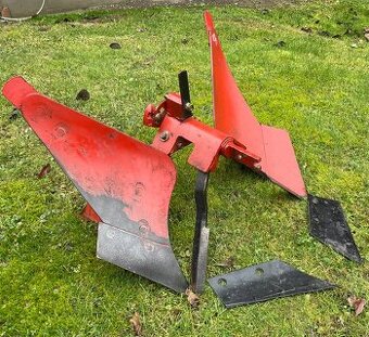 Vari oboustranný pluh ( zamluveno do 21.12)