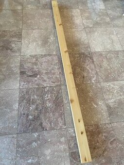 Smrková police 2m dlouhá - úzká-ideální pro sběratele