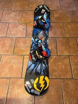 Snowboard + vybavení