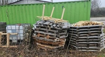 Masivní palety 1650x1650