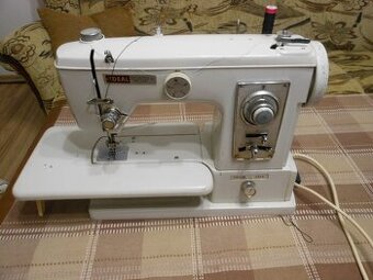 Robustní kvalitní šicí stroj - zn. Ideal - Německo