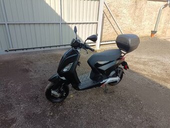 Piaggio 1 Active. Elektro skutr. Cz doklady v ceně