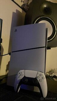 Prodám či vyměním Ps5 Slim 1TB s jedním ovladačem
