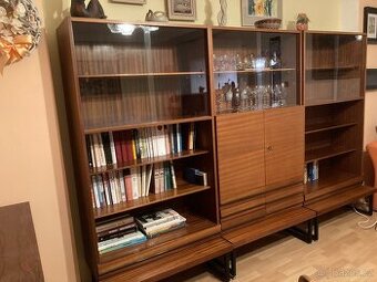 Retro obývací stěna