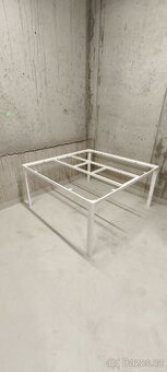 Kovový rám stolu IKEA Bekant