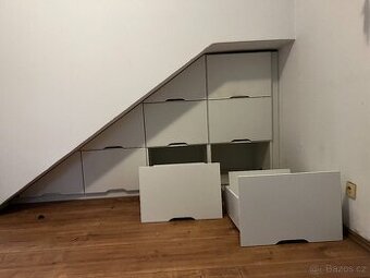 Skříň pod schody