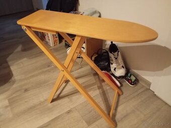 Žehlící dřevěné prkno pro děti