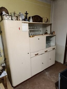 Retro kuchyňský kredenc / skříň – 50./60. léta