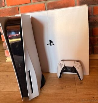 Sony PS5 s mechanikou, top stav