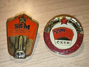 Dva historické odznaky - SSM.