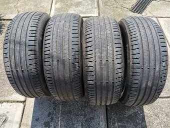 Pirelli 215/55 R17 letní