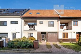 Prodej rodinného domu 180 m2, garáž, pozemek, 297 m2