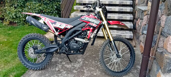 Prodám x-motos XB- 33 čtyřtaktní 250 ccm
