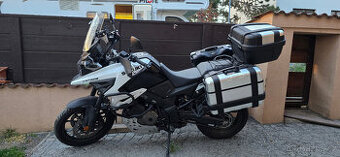 Suzuki V-Strom 1050 XT - 1. majitel, Top stav, DPH