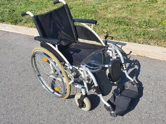 SPECIÁL polohování nohy INVALIDNÍ vozík PLNÁ KOLA