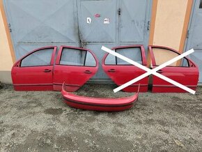 Dveře a zadní nárazník Škoda Fabia I barva 8151