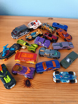 HOT WHEELS autíčka