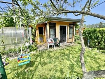 Prodej zahrádky s chatkou na vlastním pozemku 220 m2, Strako
