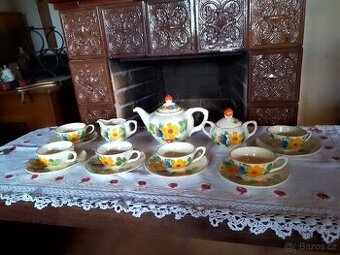STAROŽITNÝ PORCELÁNOVÝ RUČNĚ MALOVANÝ ČAJOVÝ SERVIS