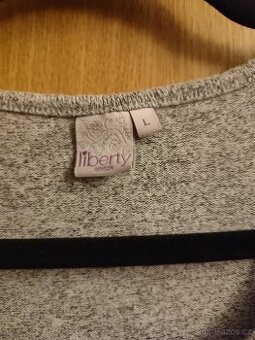 hezké krátké a delší halenky (trička)
