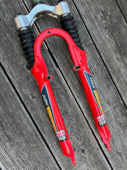 Odpružená vidlice Rock Shox Judy XC MTB retro