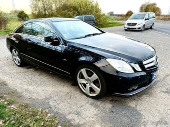 Mercedes-Benz E 220 CDI Coupé (2011)