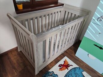 Dětská postýlka BabyStyle Noble