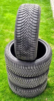 Sada 4x zimní pneu Falken 225/40/19 XL