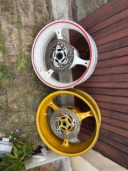 Predni a zadni kolo na Suzuki Gsxr 1000 05-08
