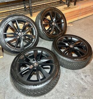 ALU Kola ŠKODA 5x112 R17 TRIUS Zánovní Zimní Pneu 225/45/17
